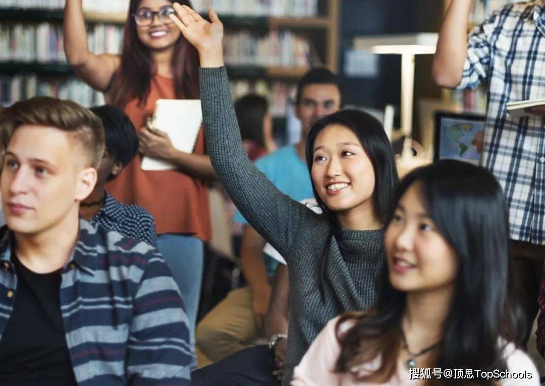 “網(wǎng)課留學(xué)”停止認(rèn)證震動(dòng)留學(xué)圈，注水“洋文憑”面臨大清洗？